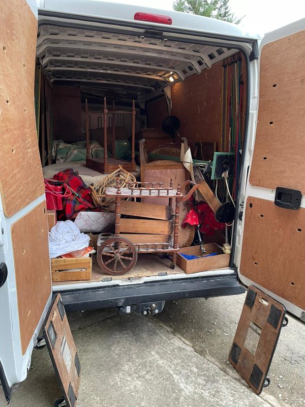 Nous sommes parfaitement équipés et formés pour tout débarras.